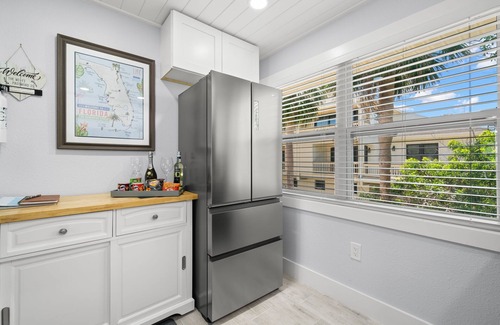 Siesta Key Condo | Siesta Key Waterfront Condo, Beachfront, Pool, Sunset View