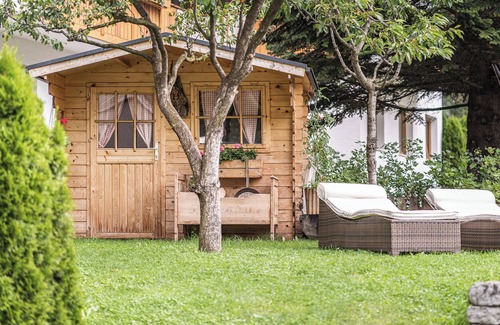 San Giovanni Apartment | Silva Klausberg Holiday Apartments with Mountain View, Wi-Fi, Garden, Terrace & Balcony
