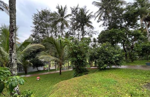 Kenichira Hotel | Silver Oak By Exuberance Stays (Independent Holiday Home)