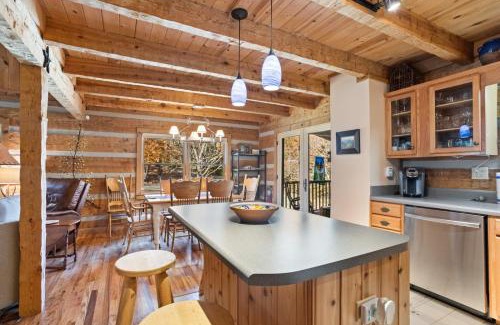 Seven Devils House | Silver Rock Cabin
