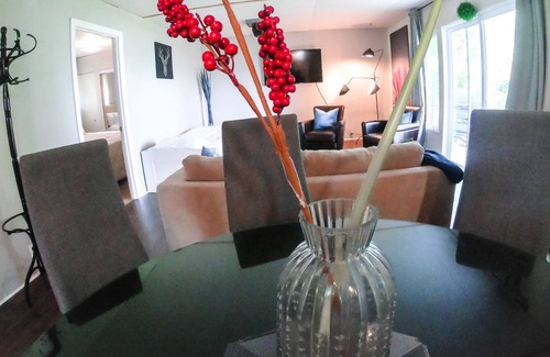 Ramara Cottage | Silver Wood Cottage Overlooking Lake Simcoe!