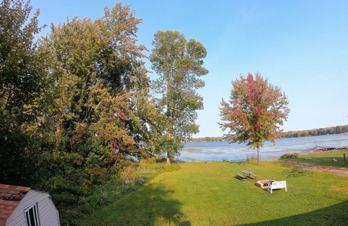 Ramara Cottage | Silver Wood Cottage Overlooking Lake Simcoe!