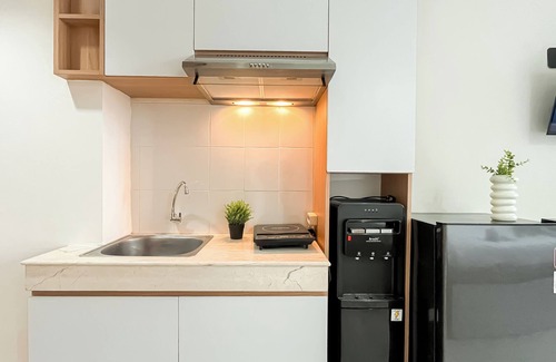 Depok Apartment | Simple Comfort Studio At Apartment Evenciio Margonda