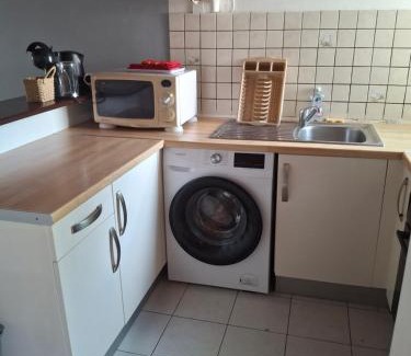 Le Lamentin Apartment | Simple, discret et fonctionnel