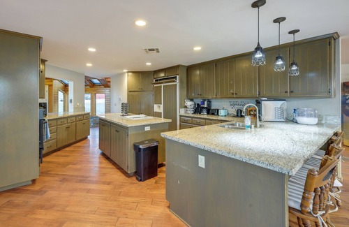 Keene Cottage | Simple Life Ranch w/Hot Tub & Sauna in Keene!