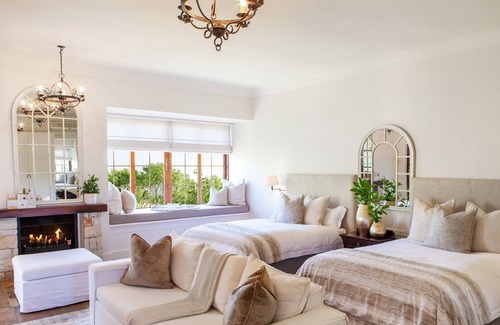 Cape Winelands Apartment | Simply Studio - La Bella Vita Studios