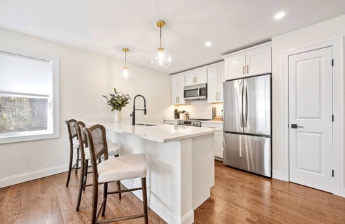 Auburn House | Single Level 2BR Townhouse with Private Garage in Auburn, MA - 4mi to Worcester