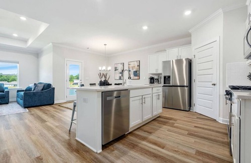 Auburn - Opelika House | Single-Level 4BR Home with Lake Views & Pool Access