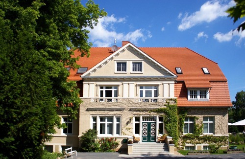 Barkow House | Single room - Barkow Manor House