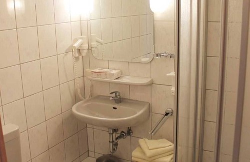 Krakow am See House | Single Room - Hotel Nordischer Hof