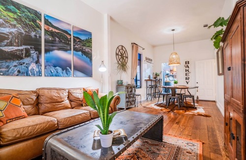 Auburn Apartment | Single Unit Loft/Apartment Sleeps 4- 1,300sq ft