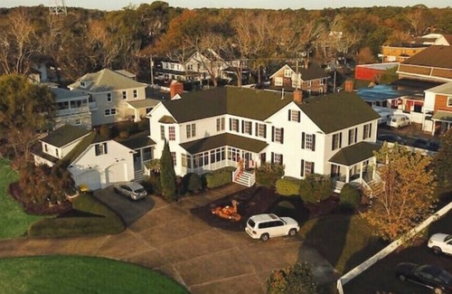 Historic Downtown Manteo House | Sir Walter Raleigh Hideaway GuestHouse w/Waterview