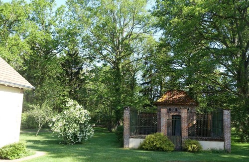 Nancay House | Sissin