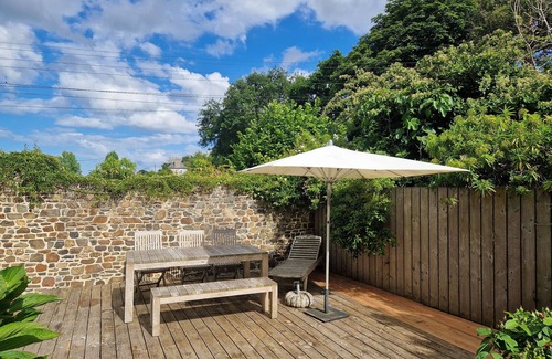 Tregomeur House | Sisters House
