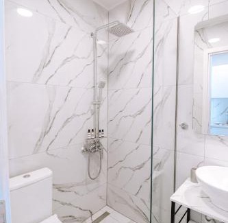 Nikita Apartment | Sithon Diamond Suites 2