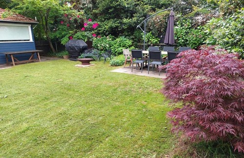 Katoomba House | Situated on Escarpment Walks w Late Checkout & Parking