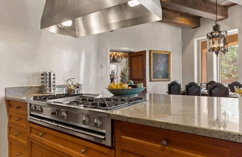 Northeast Santa Fe Villa | Ski Discounts! Luxury Estate w/Hot Tub & Casita