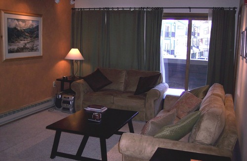 Breckenridge Condo | Ski Hill 18 Downtown Condos with on-site Hot Tub