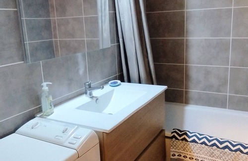 Prapoutel Apartment | Ski-in/Ski-out 2-Room Apartment – Sleeps 5 – Mountain Views – Fully Equipped