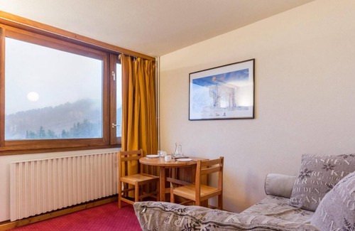 Plagne Centre Apartment | Ski-in/ski-out & foot of the slopes, 8th floor, view mountain, balcony, tv, ski locker, 16m²