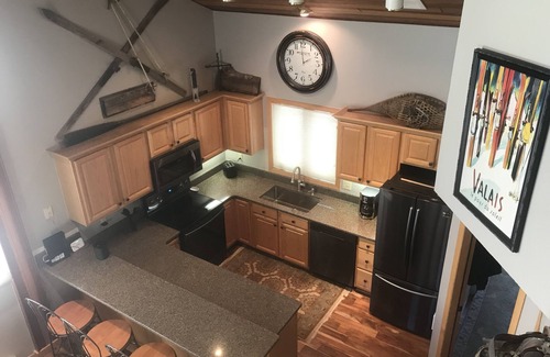 Big Horn Condo | Ski In/Ski out - Great Location in Big Sky Mountain Village