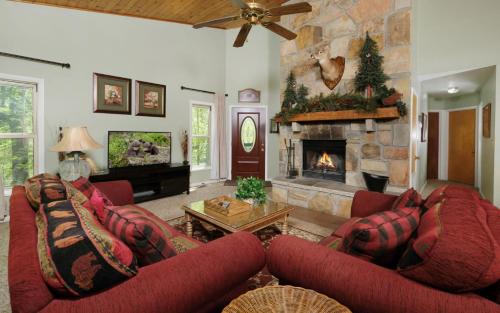 Chalet Village Villa | Ski Mountain Hideaway 1154