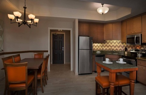 Downtown Park City Resort | 🎿 Ski Paradise at Marriott Summit Watch - Spacious 2 Bedroom Villa - Sleeps 8
