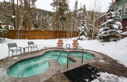 Keystone Villa | Ski Tip 8716 by Summit County Mountain Retreats