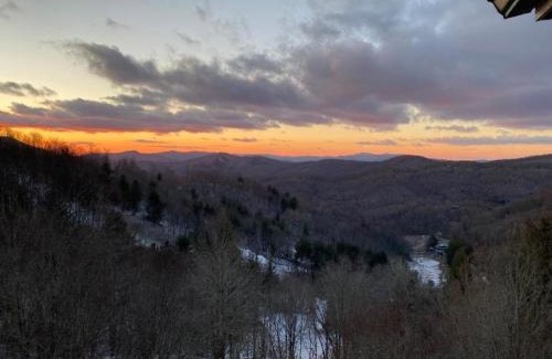Wolf Laurel House | Ski View Cabin179 Sarvis