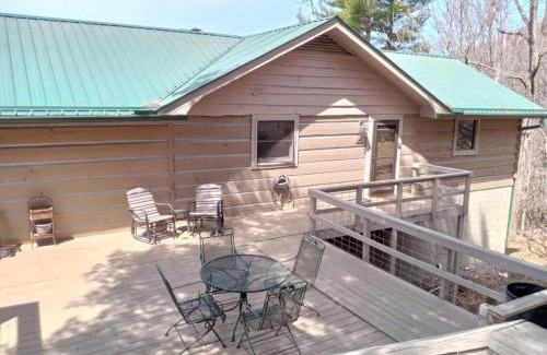 Wolf Laurel House | Ski View Cabin179 Sarvis