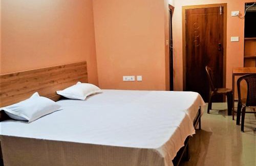 Rani Hotel | SKR Gusto Inn