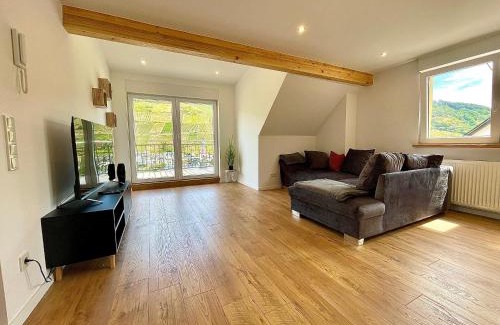 Kaimt Apartment | Sky Apartment, Sauna, Blick zur Mosel, großer Balkon, Kaffeemaschine, Smart TV