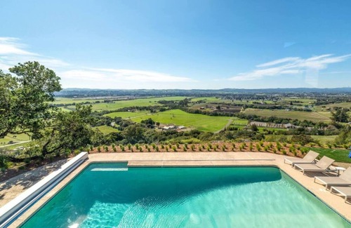 Santa Rosa House | Sky View: Heated Pool & Hot Tub, 5 Acres