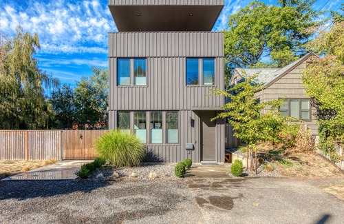 Overlook House | Sleek, modern home with enclosed yard, balcony, patio, WiFi, AC, & W/D