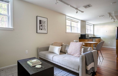 North Cambridge Apartment | Sleek Porter Square 1BR w/ Gym & W/D, nr T Stops, by Blueground