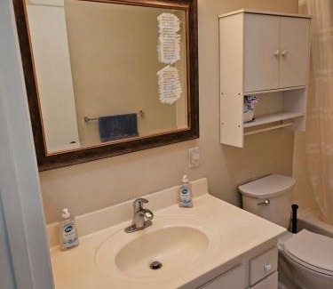 Tierrasanta House | "Sleep Best for Less" At The Cat House - Room 1