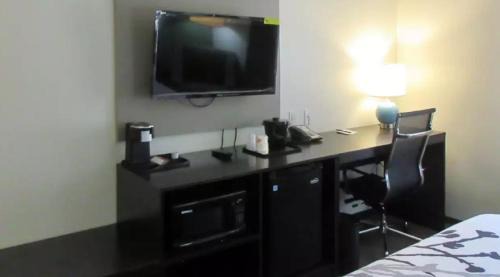 Chiloquin Hotel | Sleep Inn & Suites Chiloquin-Crater Lake Junction