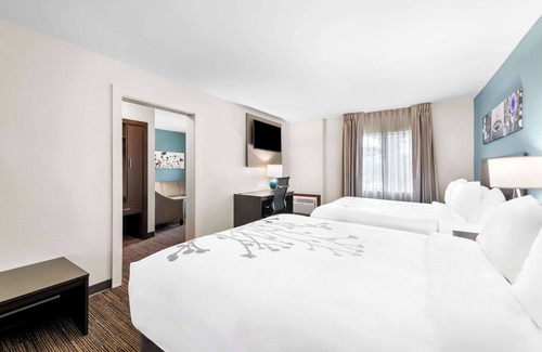 Pigeon Forge Hotel | Sleep Inn & Suites Pigeon Forge - Downtown