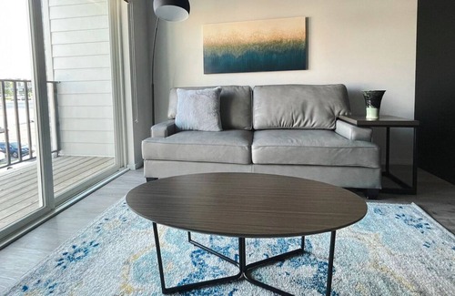 Downtown Omaha Apartment | Sleepover: Beautiful 1BD/1BA + Balcony- Downtown Omaha