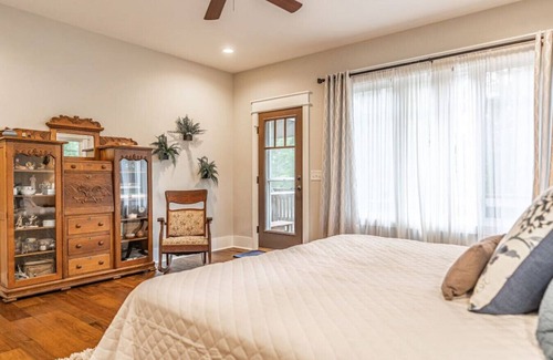 Whispering Pines House | Sleeps 10! Whispering Pines