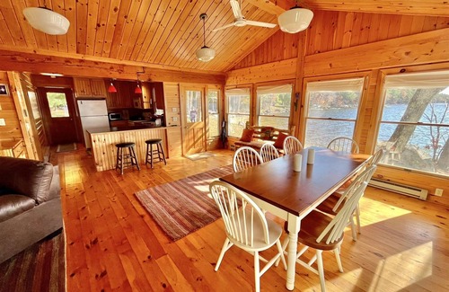 Harrison Cottage | SLEEPS 15 WITH A PRIVATE SANDY BEACH ON LONG LAKE.