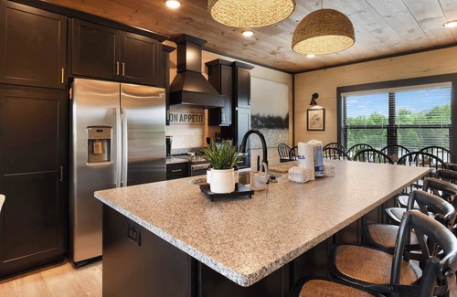 Sevierville Ski Chalet | Sleeps 18 | Heated Pool | Hot Tub | Mountain Views