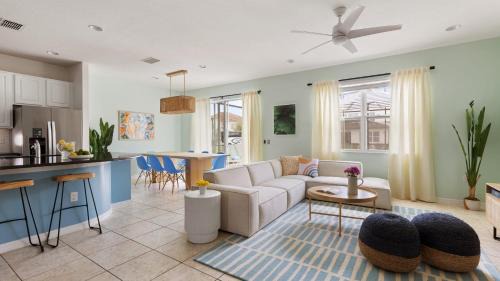 Loughman House | Sleeps 18 Solterra Resort Pool GameRoom Themed BDRs Broad Oak by AvantStay