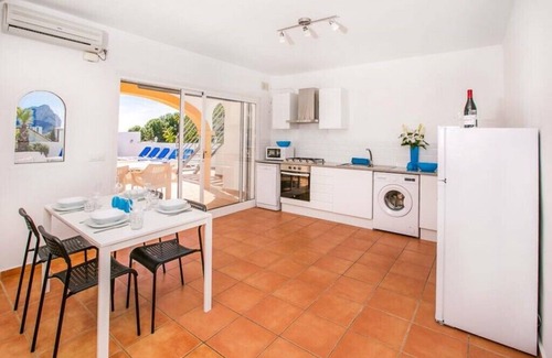 Casas de Torrat Villa | SLEEPS 24, 4 APTS, PRIVATE POOL, PERFECT FOR FRIENDS/FAMILY & CYCLING GROUPS