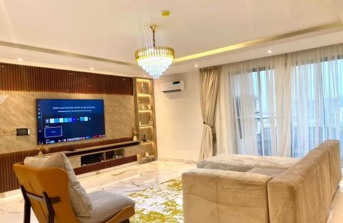 Lekki Phase 1 Apartment | Sleeps 4 with Pool Access