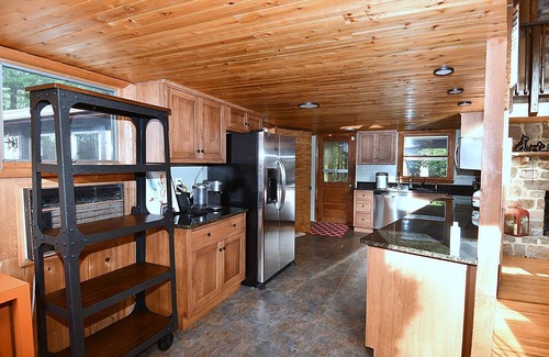 Berkeley Springs Cabin | Sleepy View Retreat