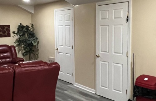 Harrisburg - Hershey House | Small apartment for rent. This area has quick access to Harrisburg City events.