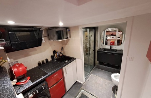 Carmes Apartment | Small, cosy city-center apartment