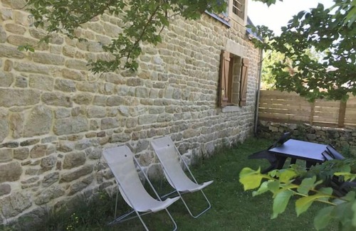 Locoal-Mendon House | Small detached house - Swimming pool & Sea view