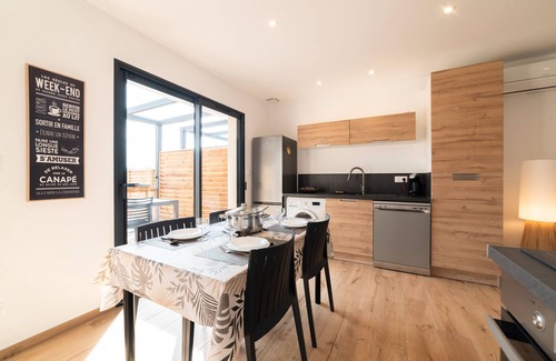 Sorede Apartment | Small House "Côté Nature" with Mountain View, Wi-Fi and Air Conditioning